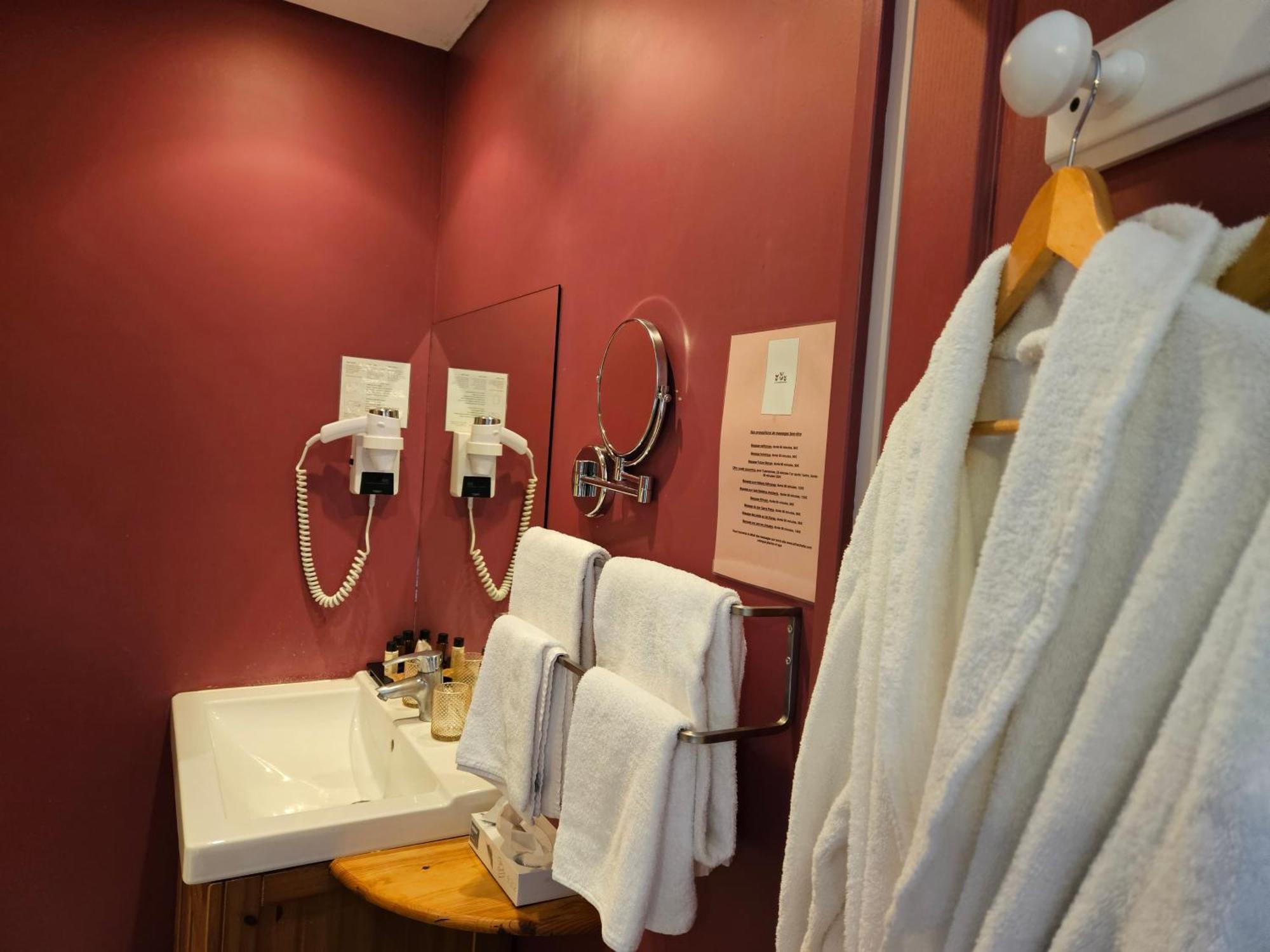 La Fraichette-Hotel & Spa La Rivière-Saint-Sauveur エクステリア 写真
