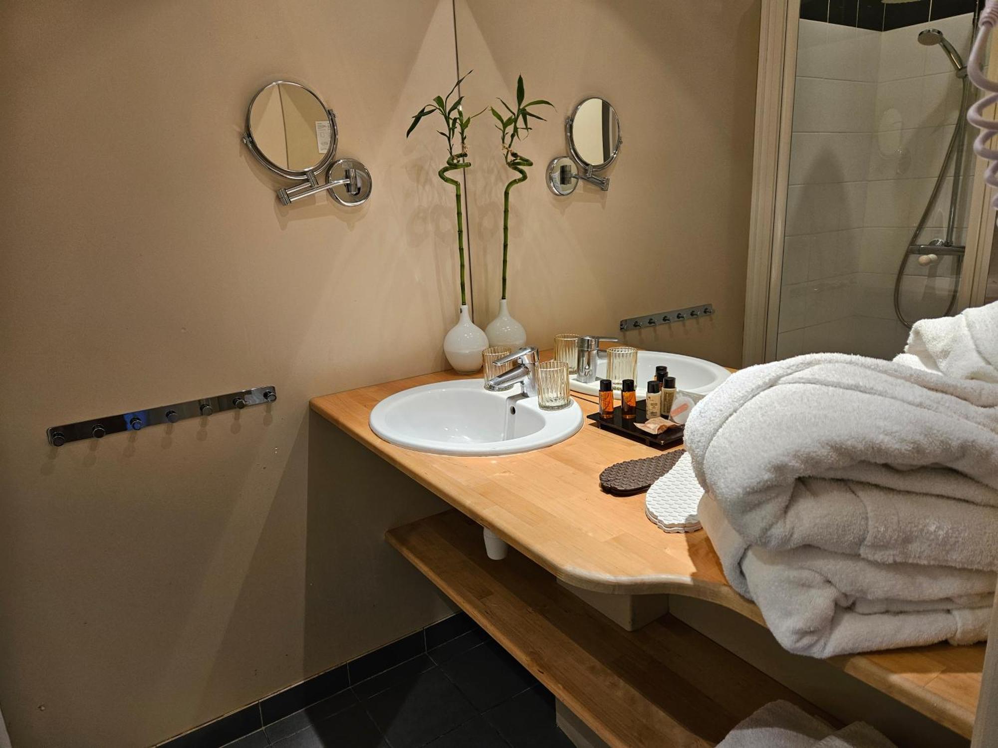 La Fraichette-Hotel & Spa La Rivière-Saint-Sauveur エクステリア 写真